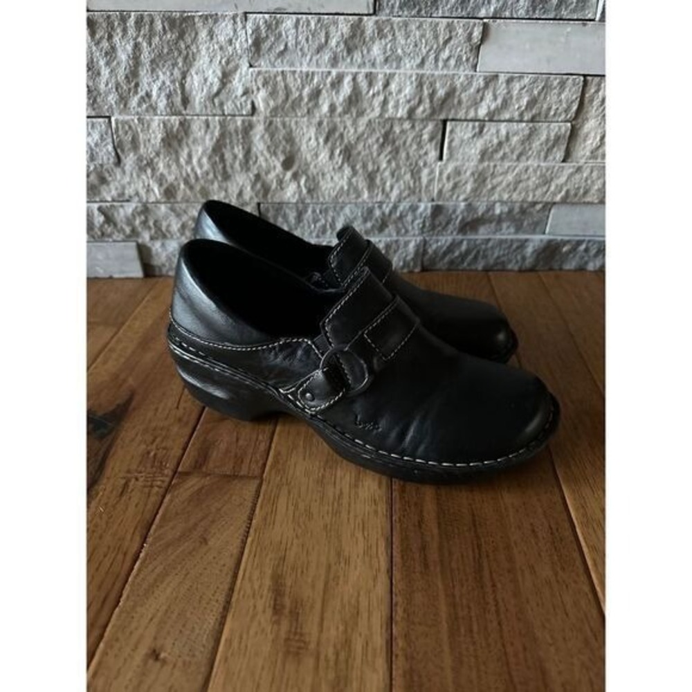 b.o.c. Born Concept Womens 8.5 Clogs Black Leather Buckle Wedge Comfort Workwear